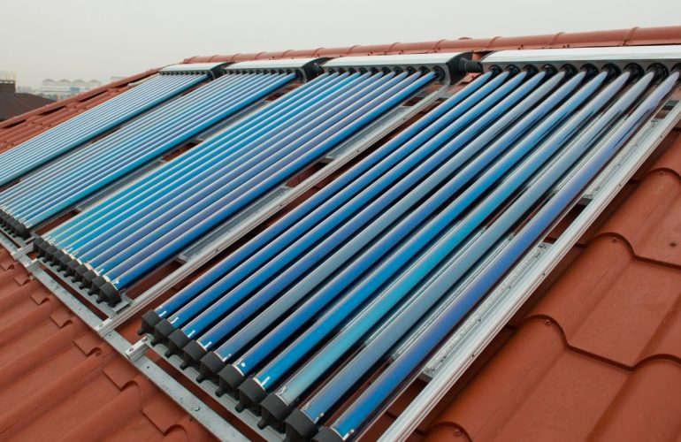 Montaż Paneli Solarnych